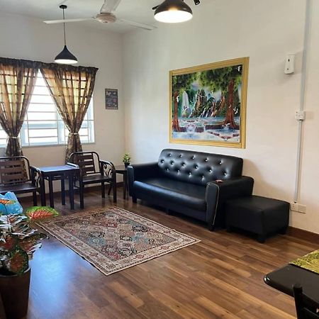Anggerik Camelia Homestay Apartment Ladang Tok Pelam Куала-Тренгану Екстер'єр фото