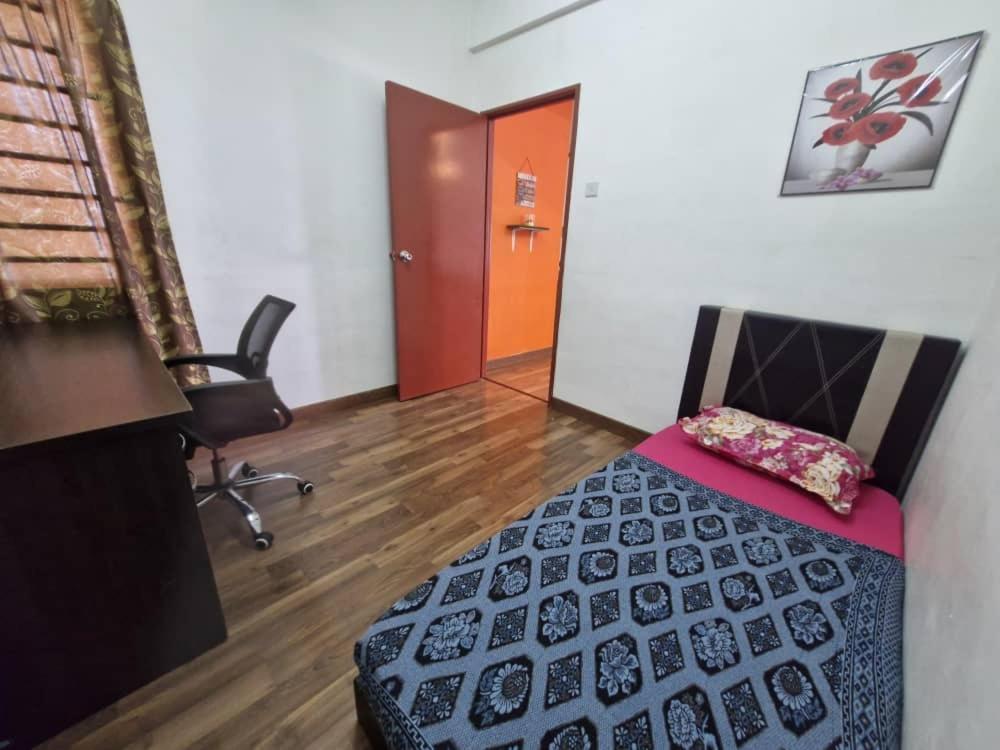Anggerik Camelia Homestay Apartment Ladang Tok Pelam Куала-Тренгану Екстер'єр фото