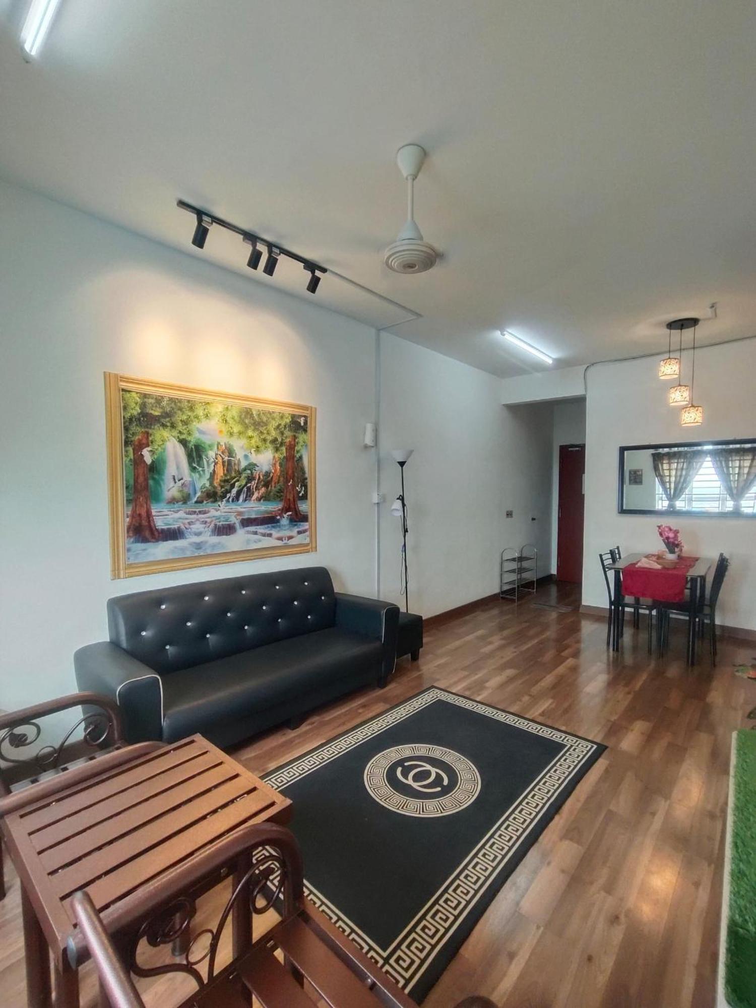 Anggerik Camelia Homestay Apartment Ladang Tok Pelam Куала-Тренгану Екстер'єр фото